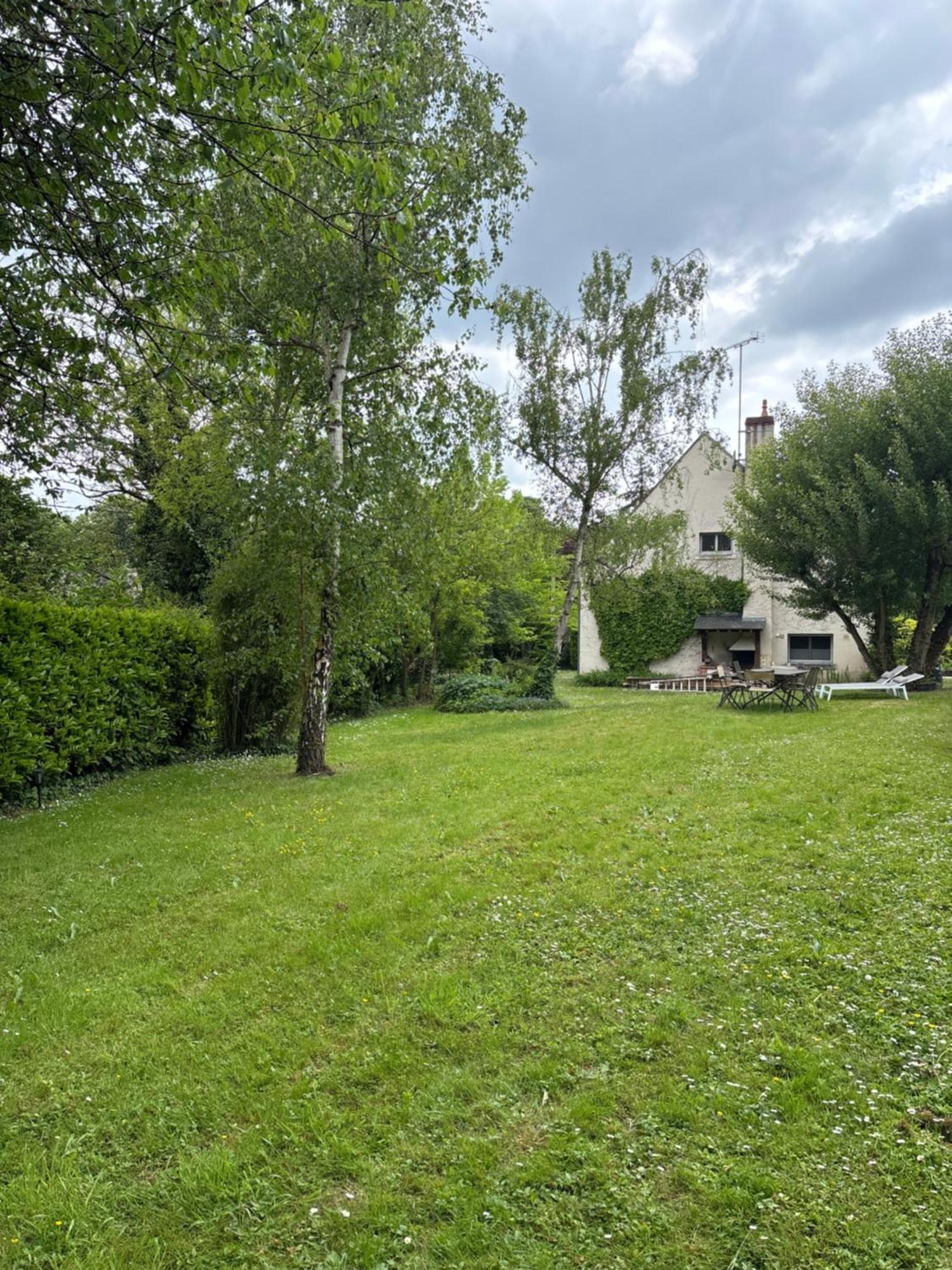 Les Hauts De Chaumont Esterno foto